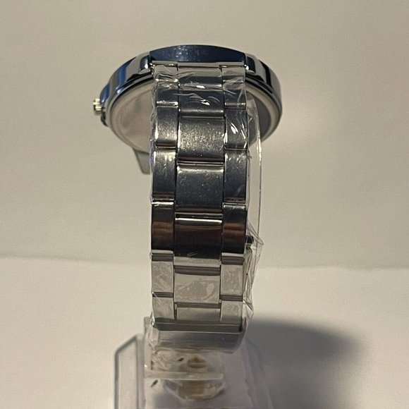 KANSAS CITY CHIEFS NFL Team Logo Men's Stainless-Steel Silver Analog Watch NEW - Picture 6 of 10